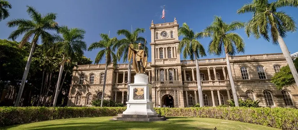 Statue At the Kamehameha Royal Palace