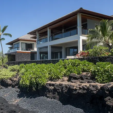 49-Black-Sand-Beach-house